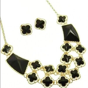**Black and Gold Resin Clover Necklace & Earrings